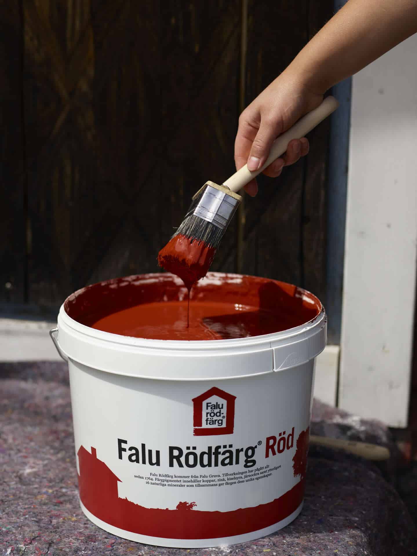 Kan man måla med Falu Rödfärg oavsett årstid?